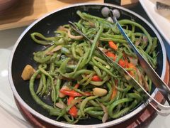-海派美食·家宴海鲜青岛菜·石锅鲽鱼头(东方城店)