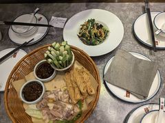 -闫府私房菜·百年鲁菜(恒隆店)