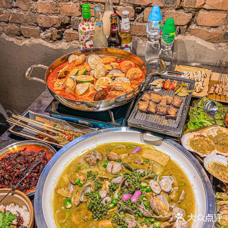 沈阳| 帅哥老板!你家这个冬阴功海鲜锅这么好吃你知道不?