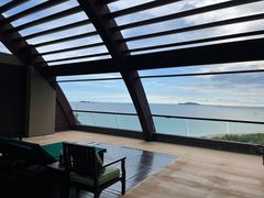 -三亚湾海居铂尔曼度假酒店