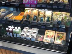 面包甜点陈列柜-星巴克臻选(嘉定疁城国际店)