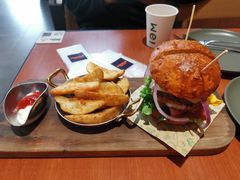 薯角-魏斯理汉堡(西安沣东吾悦店)