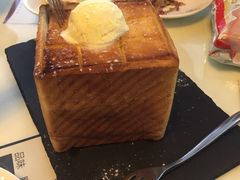 -新大咀港式茶餐厅(宝山万达店)