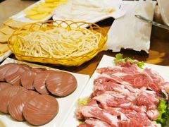 -鱼遇木桶斑鱼火锅(塔湾店)