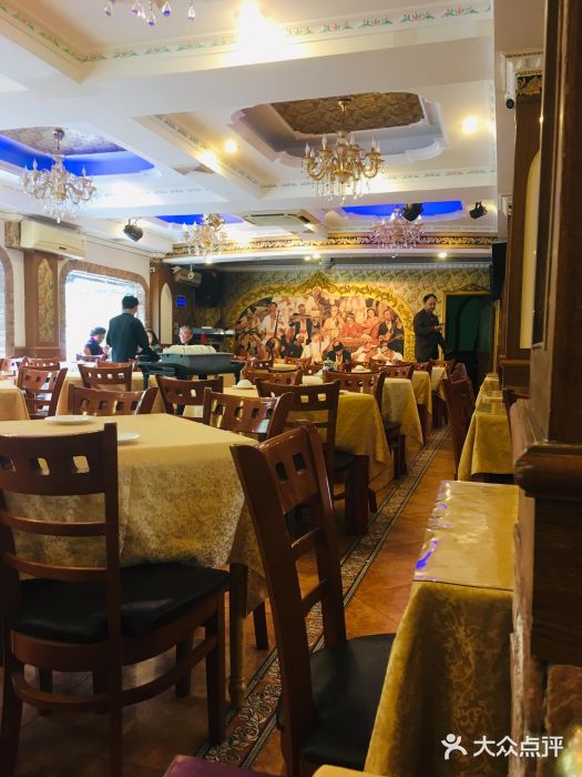 维吾尔餐厅(宜山路店)大堂图片