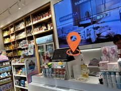 -名创优品(广州萝岗万达广场店)