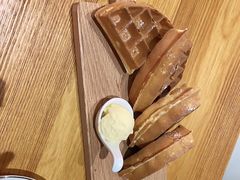 -MANCAT 漫猫咖啡(施湾三路店)