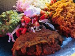 -Pistolera Mexican Cantina女枪手墨西哥餐厅(碧云路店)