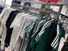 -斯普瑞斯奥特莱斯