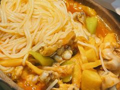 砂锅酸笋牛蛙-丽丽三鲜螺蛳粉(田林路店)