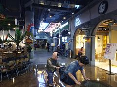 -吾悦广场(南京鼓楼店)