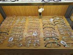 -优医视平价眼镜超市蔡司依视路折扣(小马厂店)