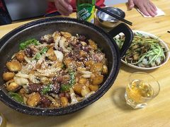 羊排炕锅肉-老钟家烤羊排·敦伊阁清真餐厅胡羊焖饼