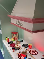 -奈尔宝家庭中心·亲子餐厅(北京东坝万达店)