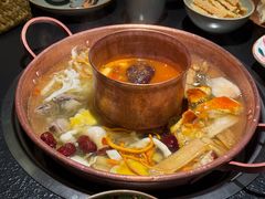 -菌自由丨野生菌火锅特色庭院餐厅(丽江古城店)