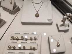 -RUANS阮仕珍珠(北京蓝色港湾店)