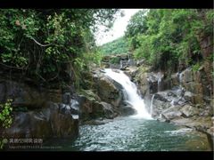 -瑶山大峡谷漂流景区
