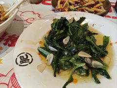 -肥肥虾庄·金牌油焖大虾(汉口城市广场店)