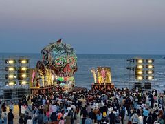 -北戴河碧螺塔海上酒吧公园