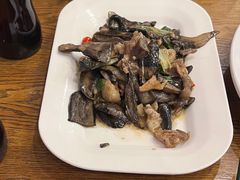 -乡村馕坑肉·烧烤·新疆菜·本地人更爱吃(阿勒泰首店)
