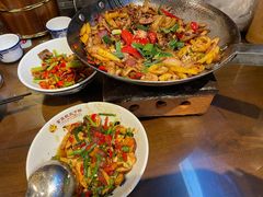 -富正毅三下锅·湘西韵味(天门山索道店)