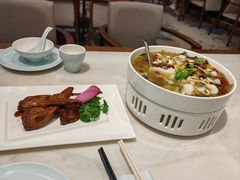-满江红四季餐厅 · 国家五钻级酒家(新纪元大酒店店)