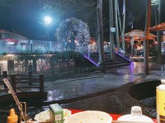 -二荆条·蜀鲜汇城市森林火锅