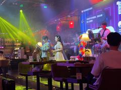 -喜鹊音乐酒馆(西街店)