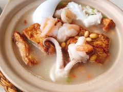 手工海鲜豆腐煲-潮州府·潮菜·砂锅粥(徐家汇店)