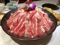 玉品肥牛-泓炙颐凤鲜海鲜火锅料理(桐乡店)