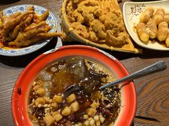 -爆炸头阿姨小四川正宗川味小吃(无任何分店)