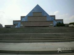 android_upload_pic-上海市龙华烈士陵园