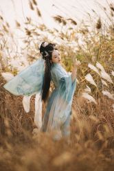 -九月鹰飞汉服摄影工作室