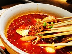 滋色串串香-滋色臻选川菜(北京坊旗舰店)