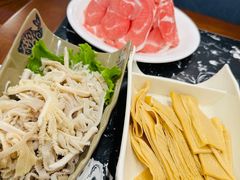 -楼外楼大刀肉传统火锅居(幸福街店)