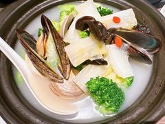 -港丽餐厅(来福士店)
