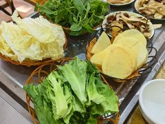 -杨记山珍鸡煲菌汤锅