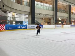 -冰堡国际溜冰场(观澜湖新城MHMALL店)
