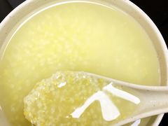 免费小米粥-津味张记包子铺(利民道店)