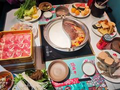 麻辣锅+冬阴功锅-温禾牛·和牛寿喜烧自助火锅(恒基名人店)