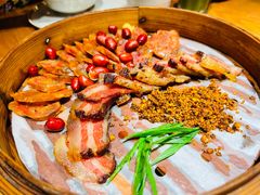 -吃饭皇帝大土家民族菜(荟聚店)