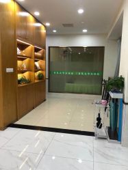 -苗医生专业祛痘·皮肤管理