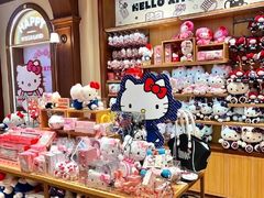 -名创优品(北京新中关购物中心地铁层店)