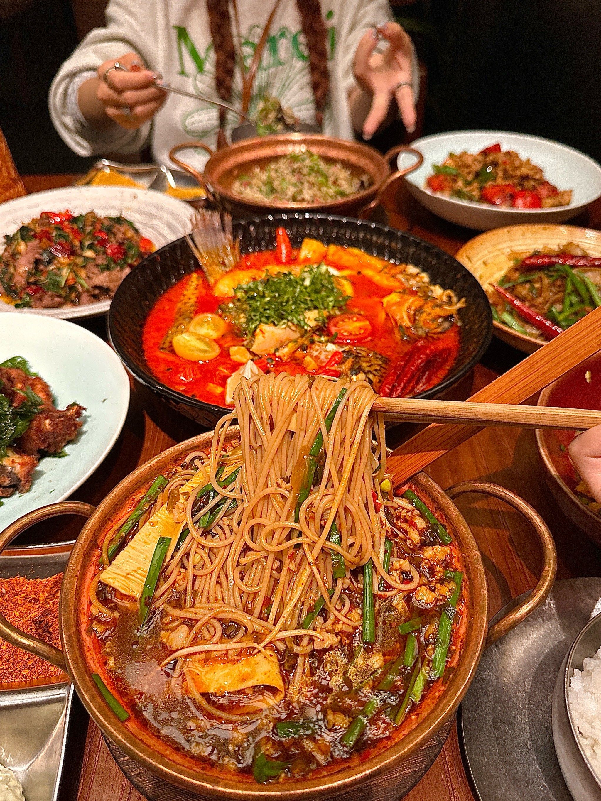 成都春熙路……我五天吃三次了