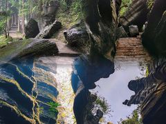 -梭布垭石林景区