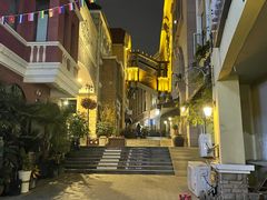 -鲁邦国际风情街(麦世达韩国精品百货店)