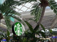 -星巴克(广州南站A18检票口楼上)