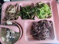 -悦芽照护月嫂+育儿嫂(杭州店)