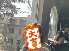 -穹六人间 people 6(岳阳路店)