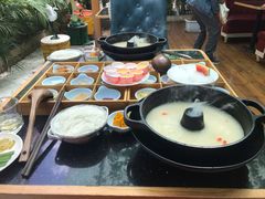 -飞虎过桥米线(翠湖店)